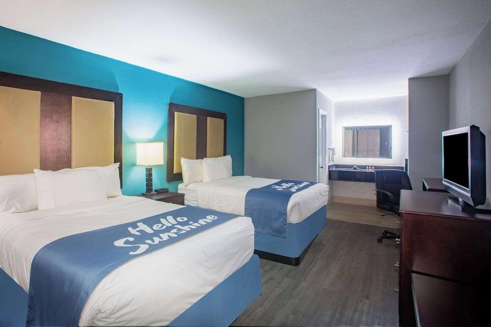 Days Inn by Wyndham Mobile I-65