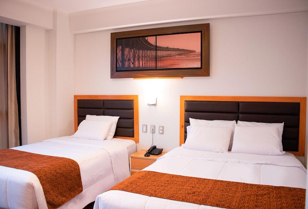 Ottavis Hotel & Café