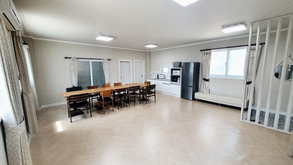 Ulsan Ganjeolgot View Pension