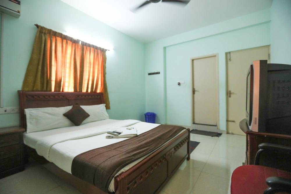 ULO Saicharan Comfort Inn