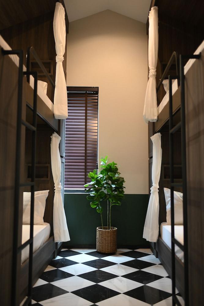 Klyde Boutique Chatuchak