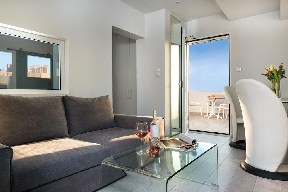 Acropolis Junior Suite