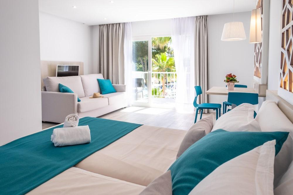 Hotel Club Es Talaial