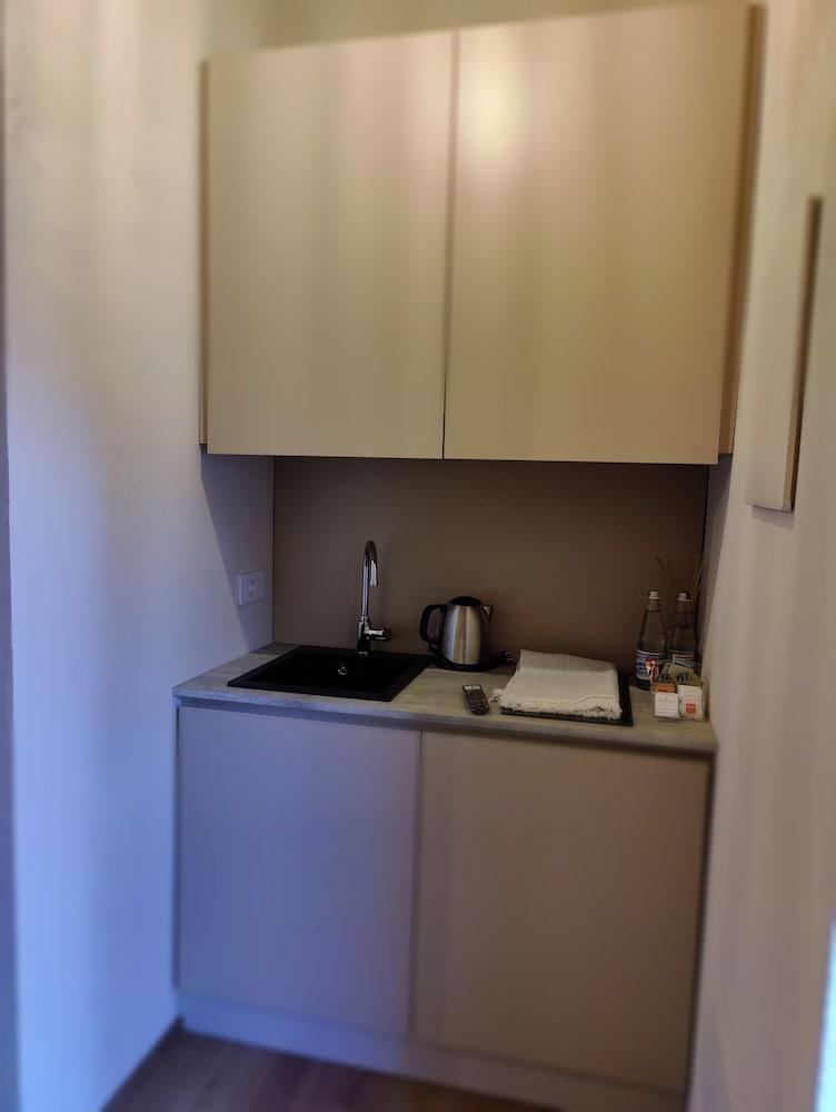 Dandelion Como Suites & Park