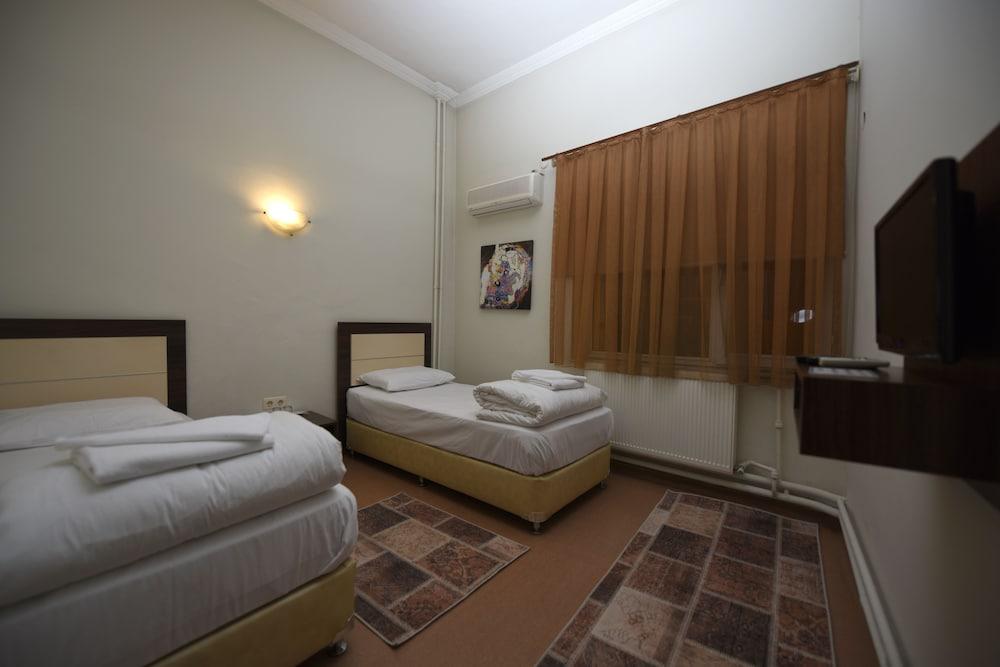 Zeybek Hotel