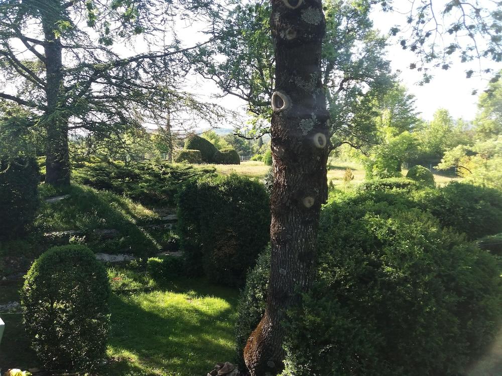 Le Paillet Rouge Chambres d'Hotes