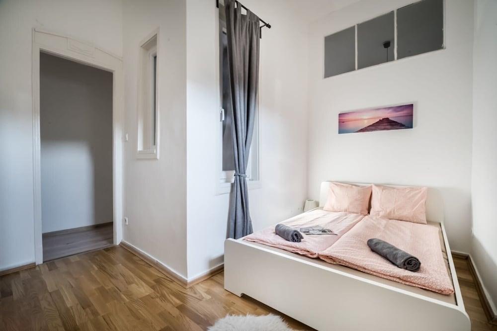 S17- Modern& Quality Apartments