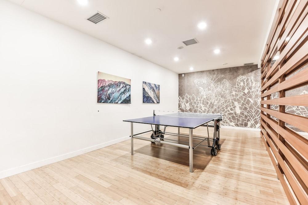 Iceboat Terrace Luxury Condos