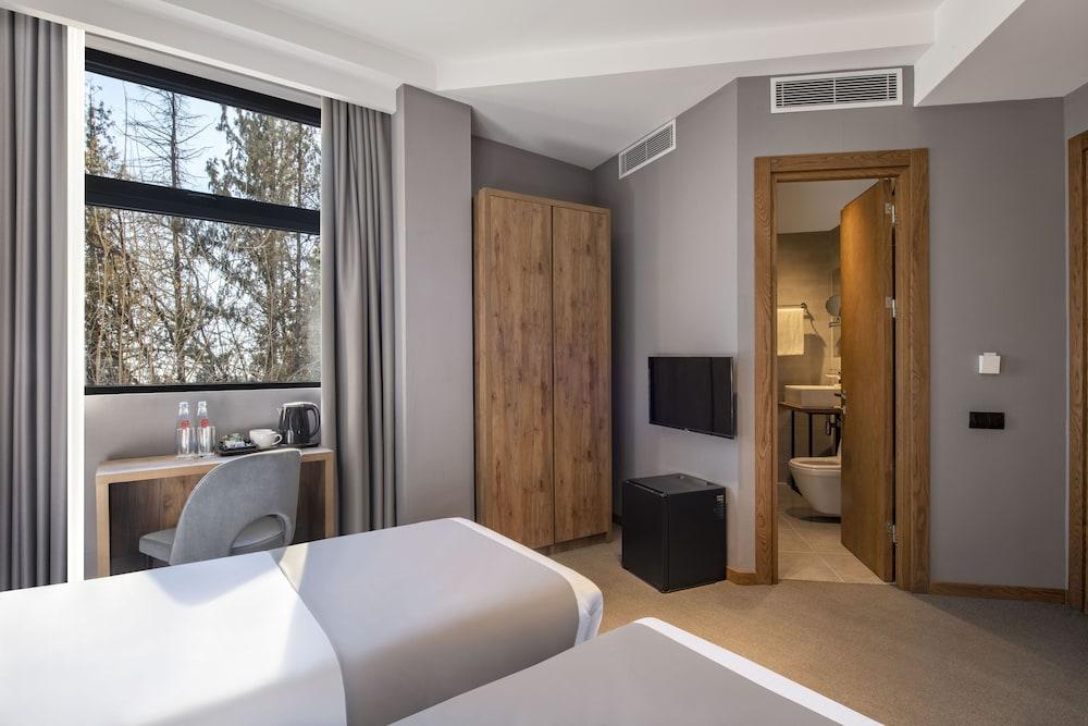 BARNOVI BOUTIQUE HOTEL