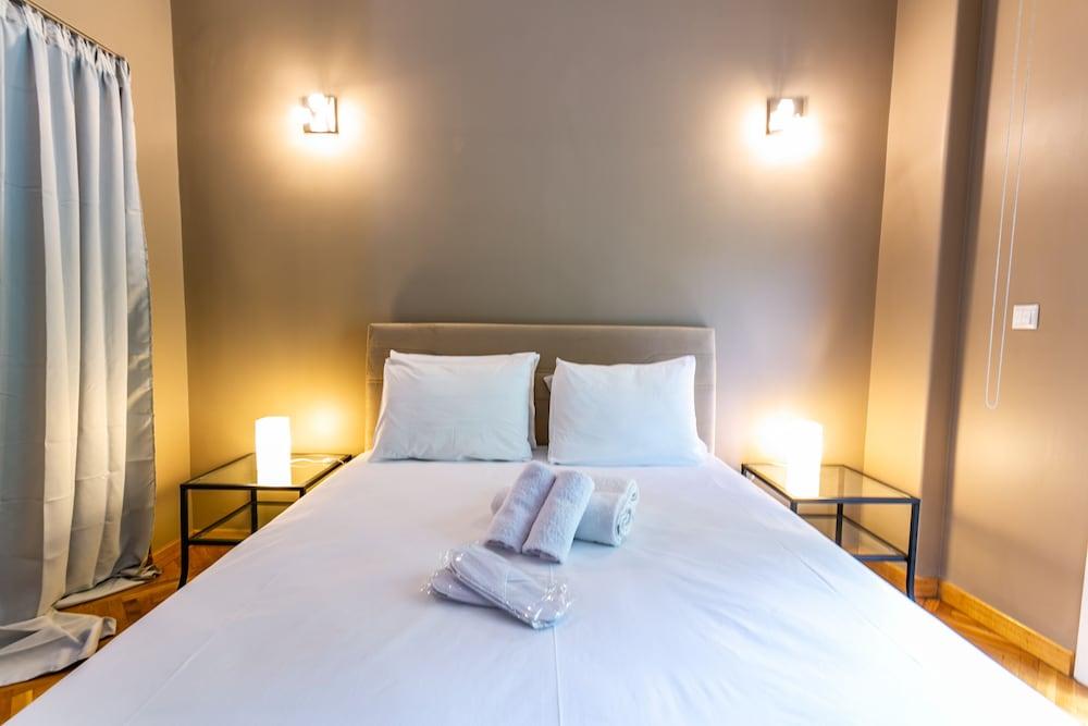 Acropolis Urban Apartments