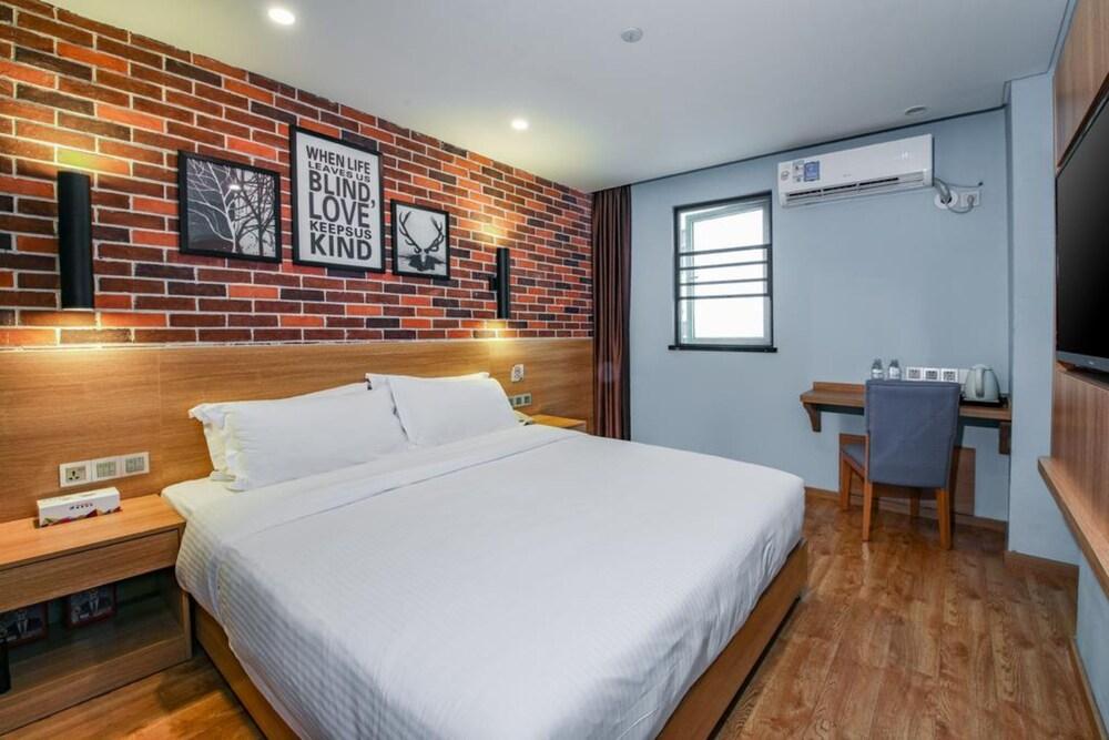 Shenzhen Seg Maker Hotel