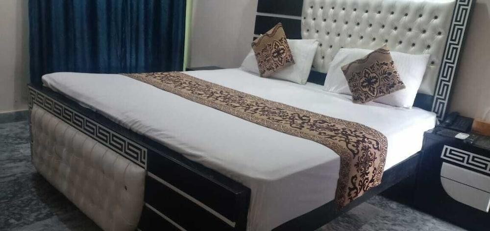 Park view family hotel