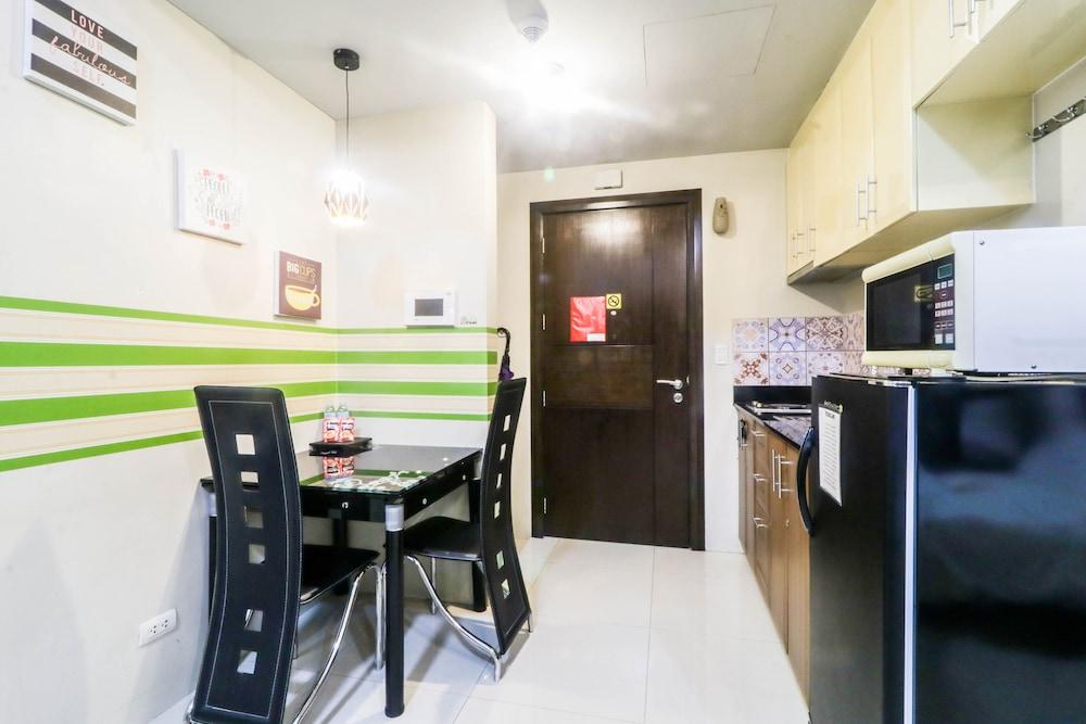 PRS @ One Palm Tree Villa near T3 Airport