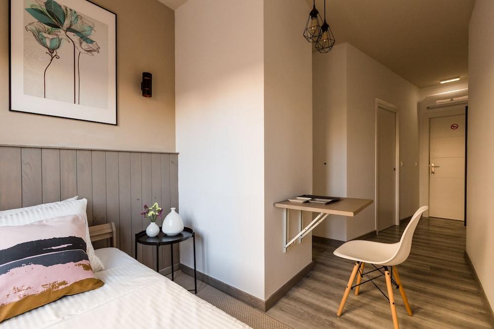 Hostal 12 El Campello