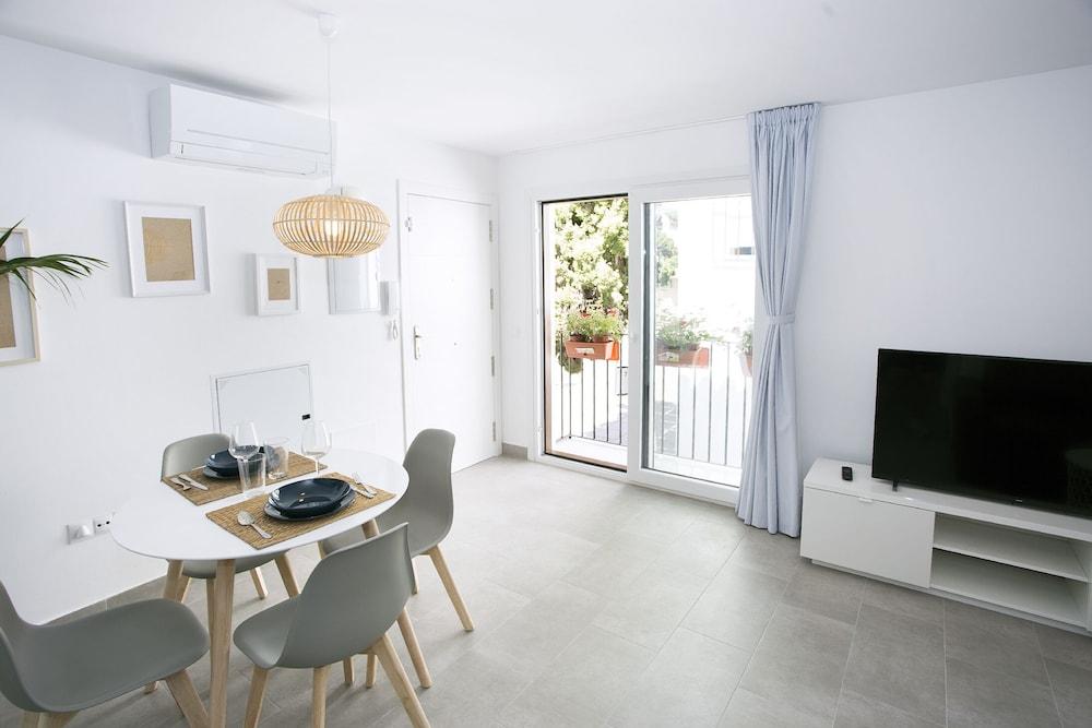 Mango & Tropical Apartment