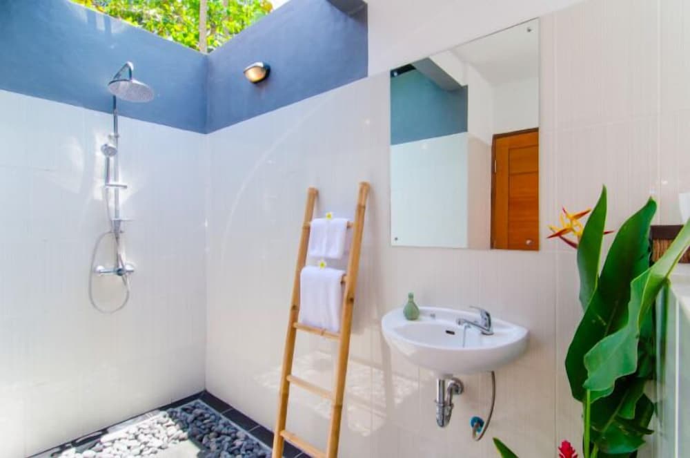 Sayan Romantis Guest House