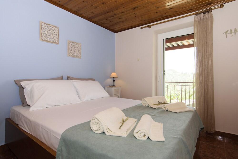 Aoria Traditional House