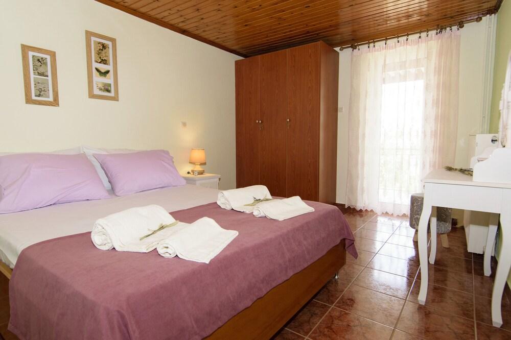 Aoria Traditional House