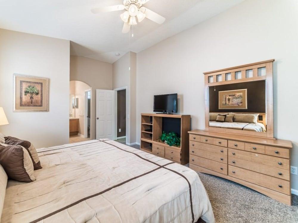 Villa in Windsor Palms Resort 1217