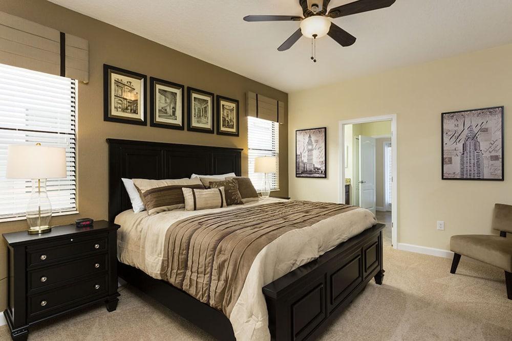 Private Resort Home 1131