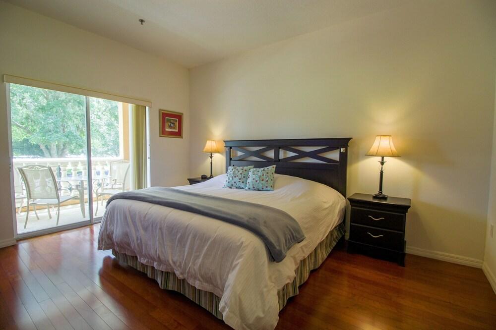 Executive Two Bedroom 203 Apts