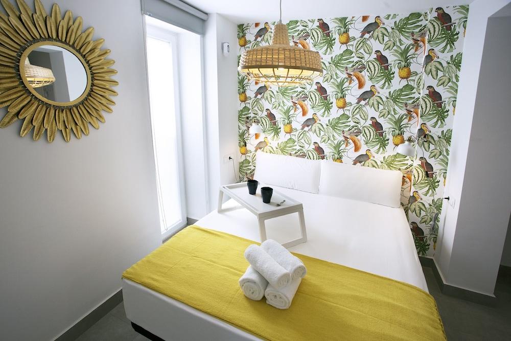 Lemon & Tropycal Apartment