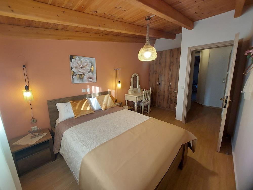 Argostoli Apartments