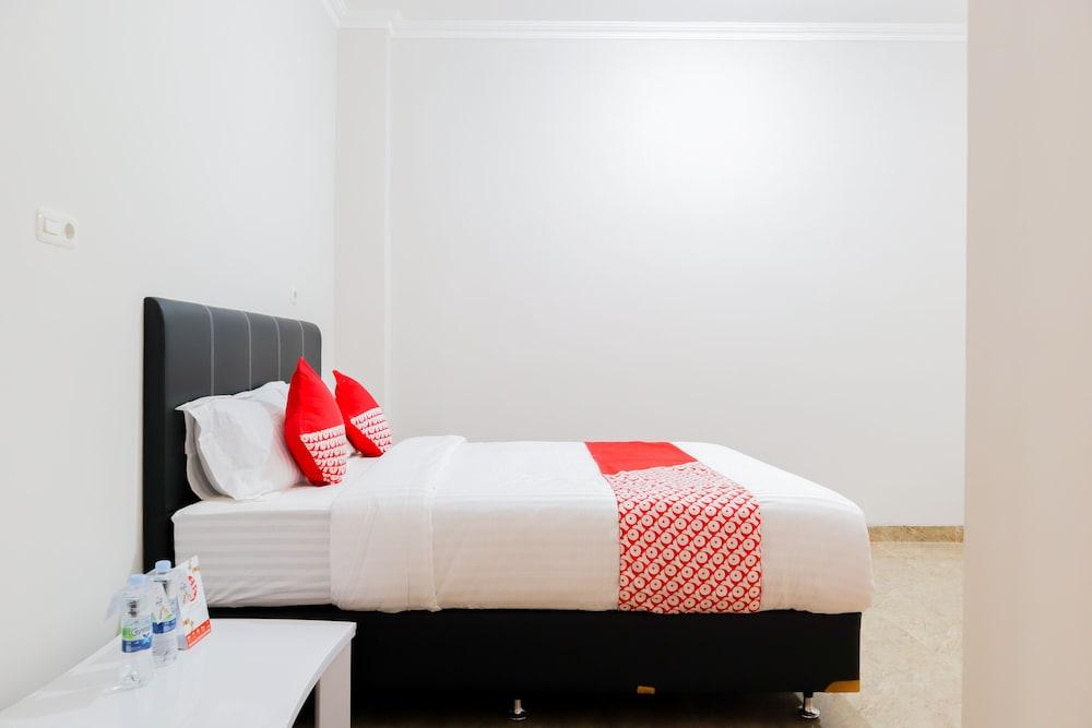 Hotel O Axl Residence