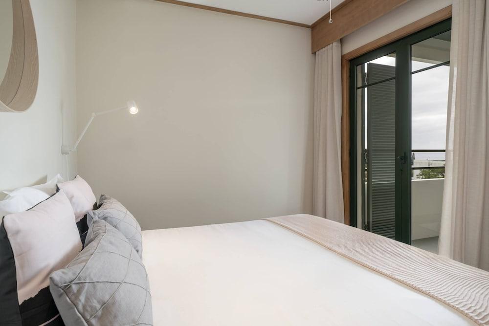 Ilhéus V by An Island Apart