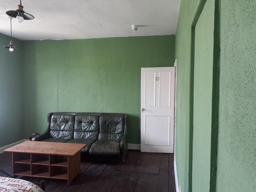 St Nicholas Street Apartment