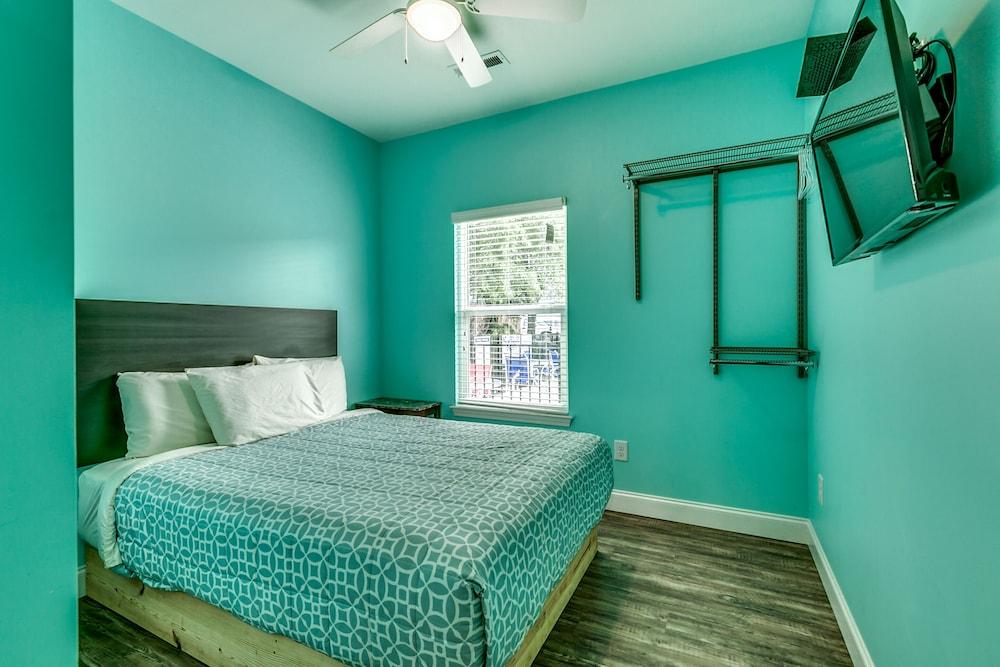 Together Resorts 9th Ave Resort Unit D