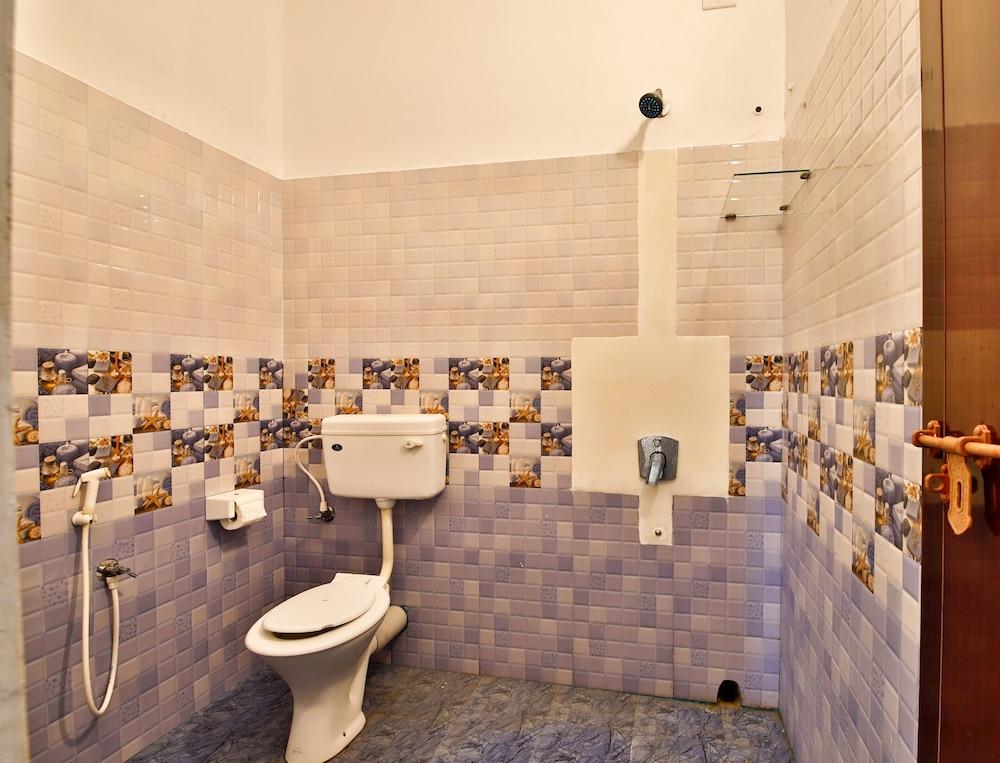 Trippr Alleppey - Backpacker Hostel