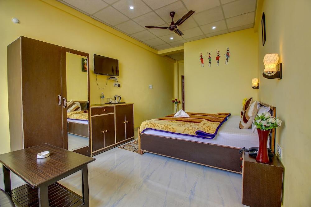 Hotel Himalayan View