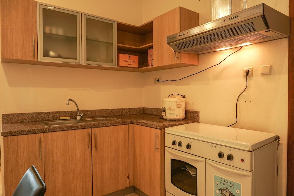 The Classic 2BR Belleza Apartment