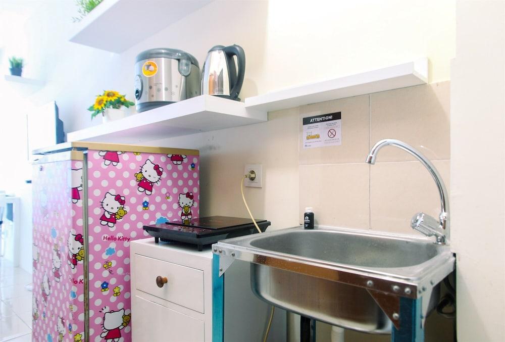 Homey and Comfy Studio @ Tifolia Apartment