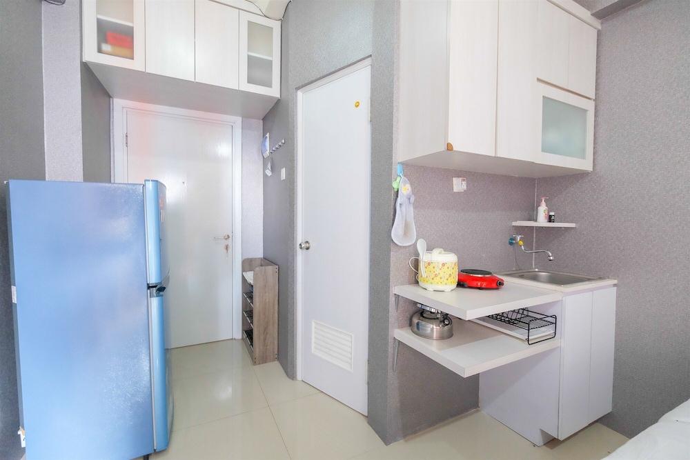 Mini Studio Green Pramuka Apartment
