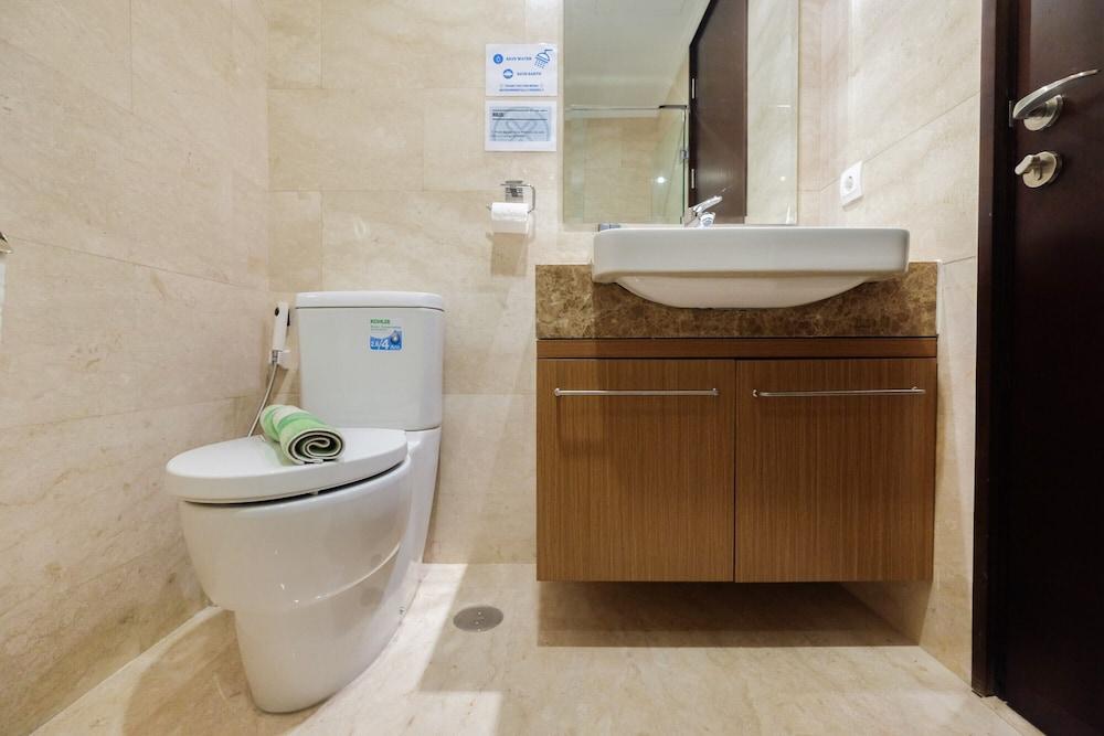 Luxurious Studio at Menteng Park Apartment