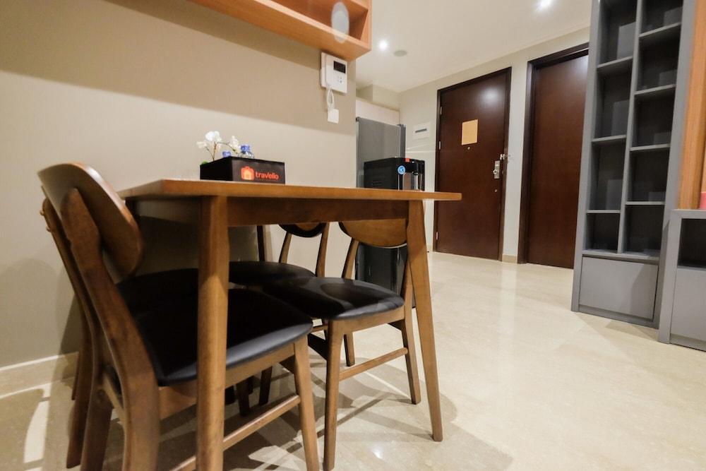 Comfortable and Modern 2BR Menteng Park Apartment