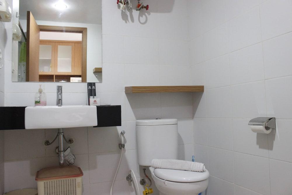 Comfortable Studio at Beverly Dago Apartment near ITB