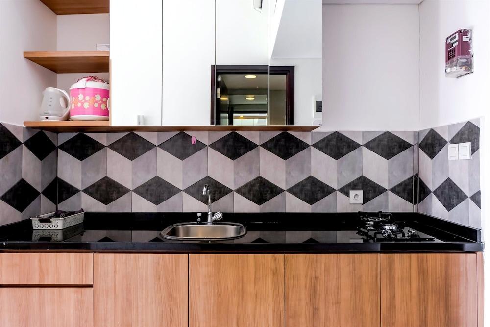 Spacious Studio at Casa De Parco Apartment