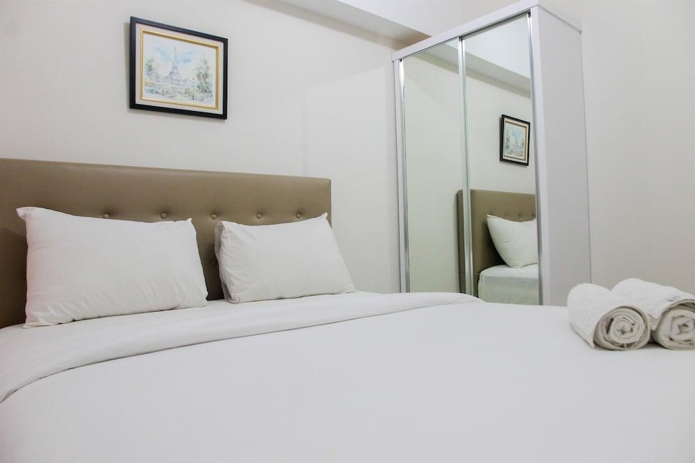 Exclusive 2BR Springlake Summarecon Bekasi Apartment