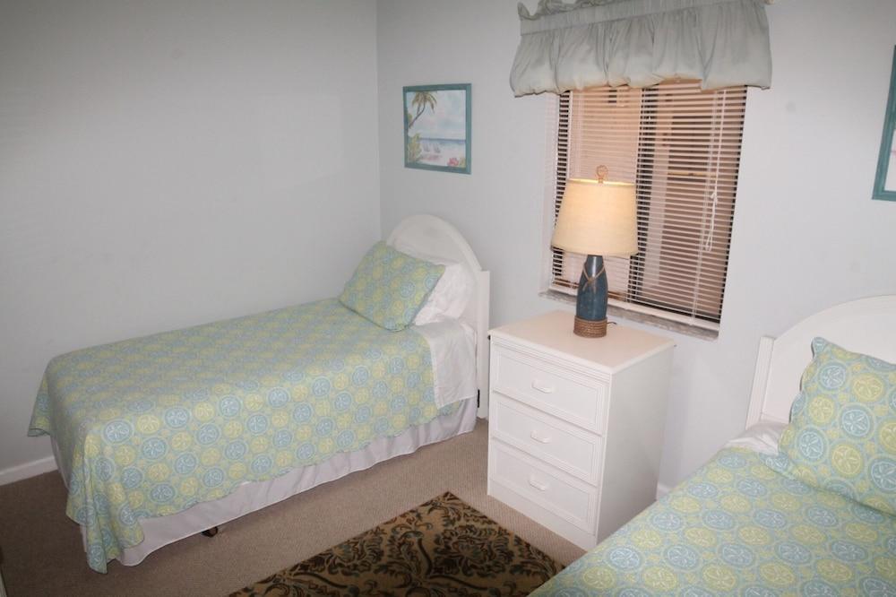 St. Augustine Ocean and Racquet 2204