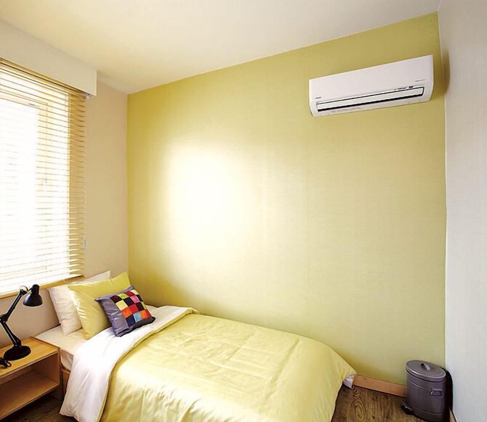 Hide & Seek Guesthouse