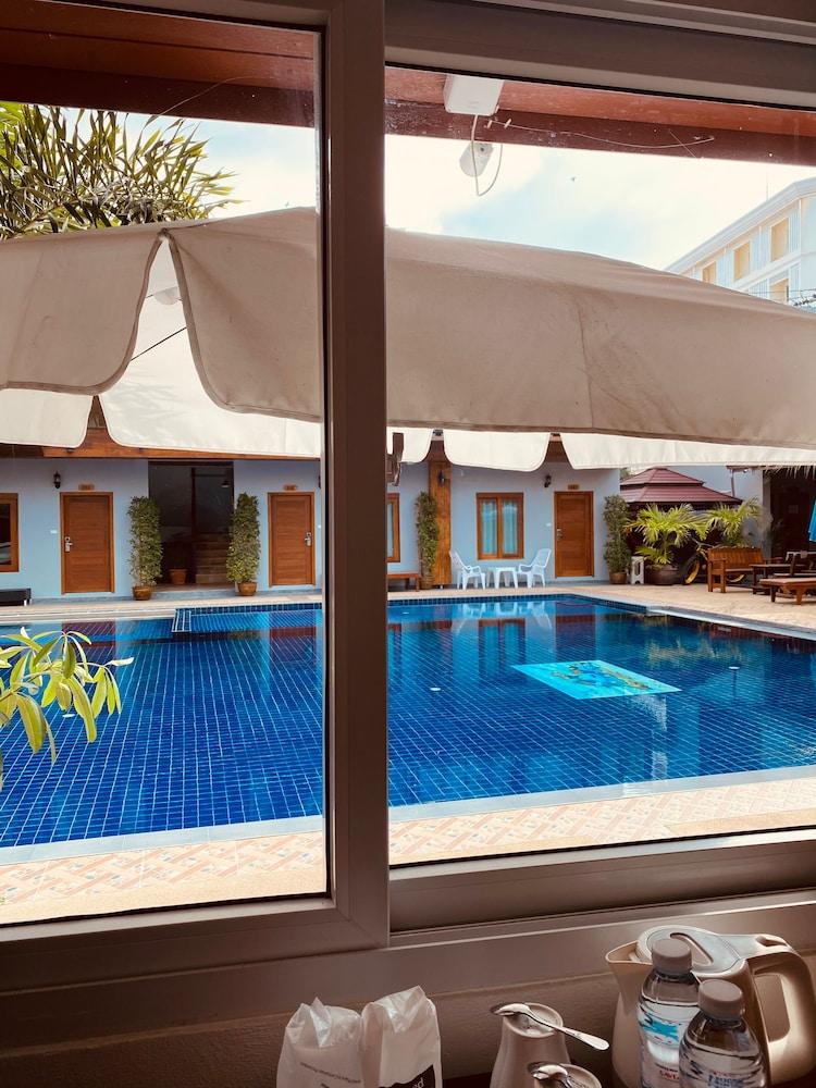 Paradise Land Resort