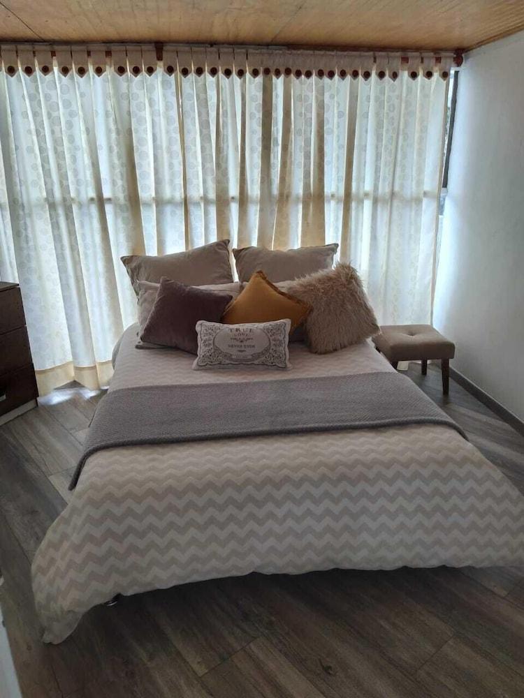 Hostal Casa Lantana Usaquén - Hostel