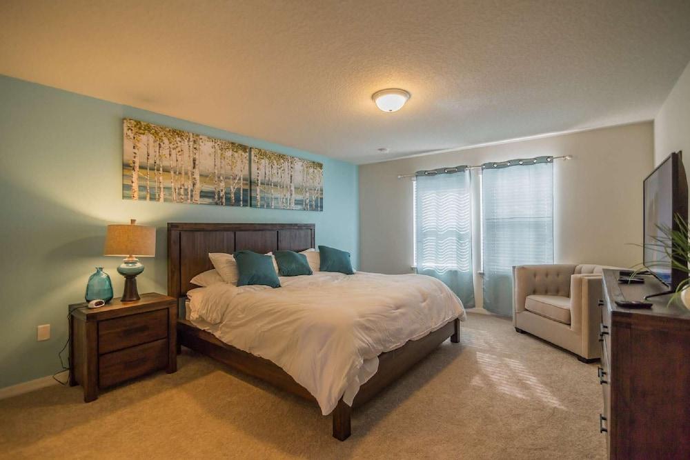 9039 Windsor at Westside