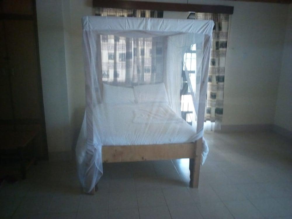 Naivasha Lakeview Resort