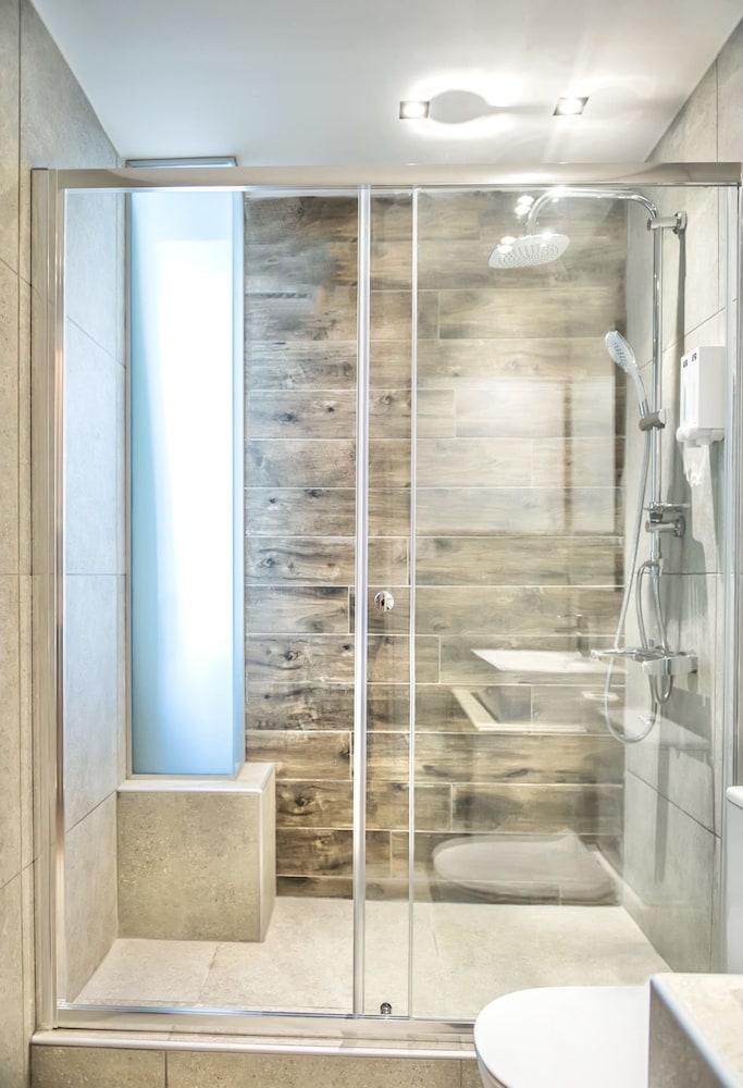 Aura Studios by halu! Apartments