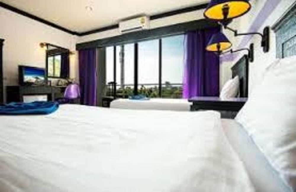 Sharaya Karon Resort