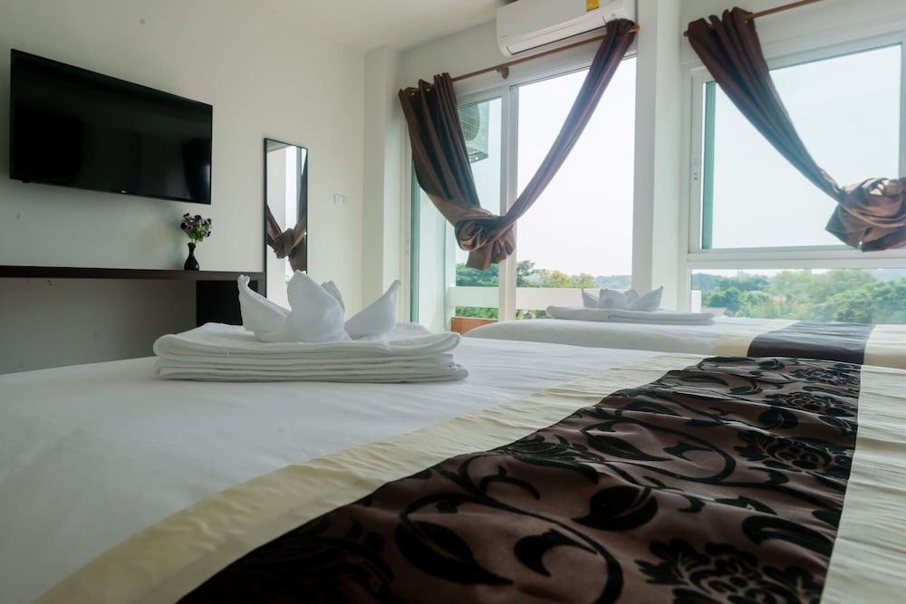 O2 Hotel Sakonnakhon